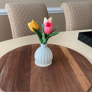 White Ribbed Bud Vase Platter Decoration 💐